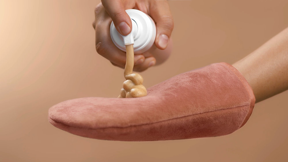 8 Self-Tanners for an Over 40 Glow
